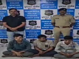 Surat, fack note accused arrested