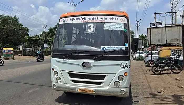 સુરેન્દ્રનગરમાં સિટી બસના ડ્રાઈવર-કંડકટરોને ત્રણ મહિનાથી પગાર મળ્યો નથી