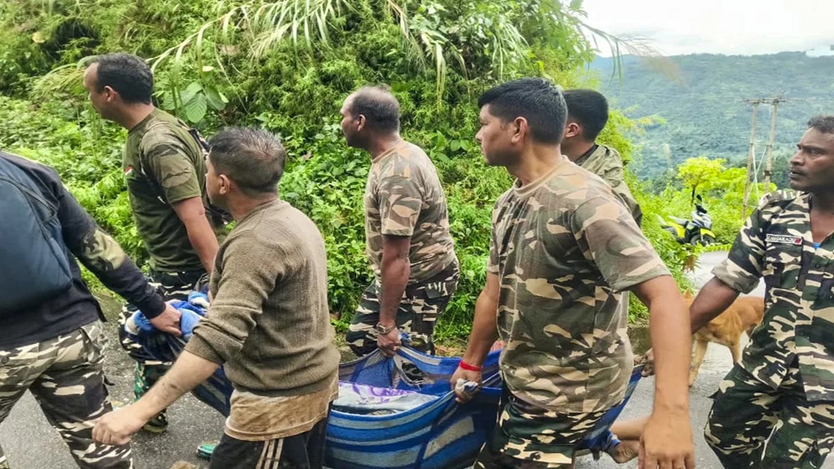 દાર્જિલિંગમાં અવકાશી આફતઃ ભારે વરસાદ અને ભૂસ્ખલનથી મૃત્યુઆંક 23 ઉપર પહોંચ્યો