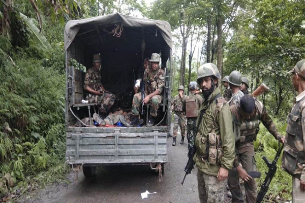 આસામના તિનસુકિયામાં આર્મી કેમ્પ પર આતંકવાદી હુમલો, ત્રણ સૈનિકો ઘાયલ