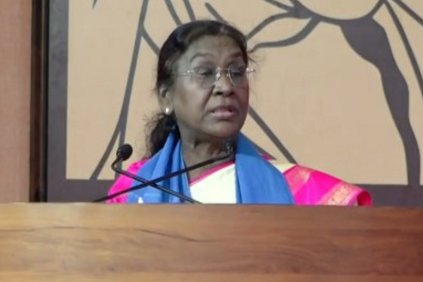 વિકસિત અને આત્મનિર્ભર રાષ્ટ્ર બનાવવું એ આજે આપણી ટોચની પ્રાથમિકતા: રાષ્ટ્રપતિ દ્રૌપદી મુર્મુ