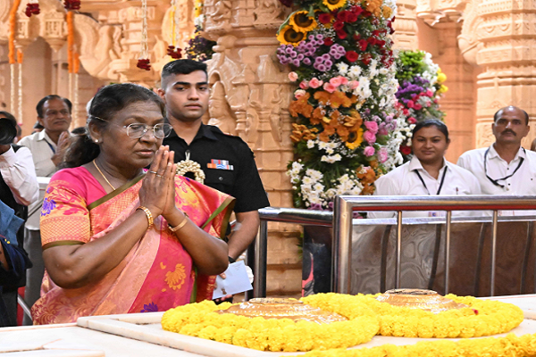 ગુજરાતમાં સિદ્દી સમુદાયે 72 ટકાથી વધુ સાક્ષરતા દર હાંસલ કર્યો, રાષ્ટ્રપતિએ કરી પ્રશંસા