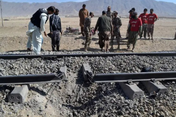 પાકિસ્તાનમાં જાફર એક્સપ્રેસ પર ફરી હુમલો, બલૂચ આર્મીએ લીધી જવાબદારી