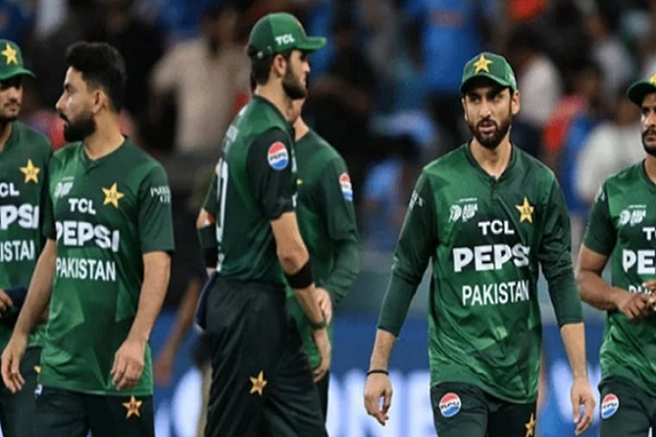 પાકિસ્તાન ટીમે જર્સીનો રંગ બદલ્યો! હવે પાકિસ્તાનના ખેલાડીઓ ગુલાબી રંગમાં રમશે