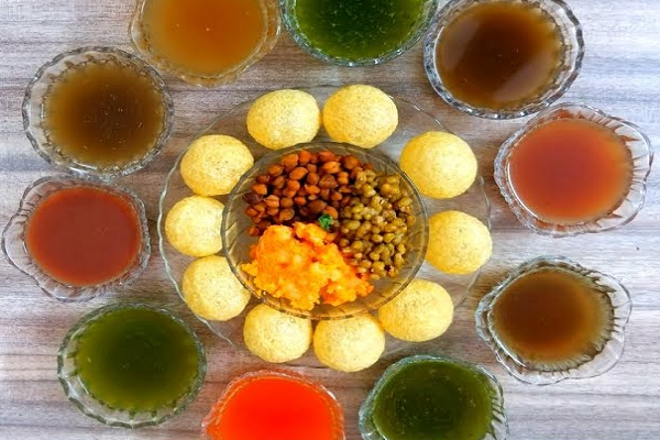 પાણીપુરી સાથે અલગ-અલગ પ્રકારના પાણી ટ્રાય કરો, જાણો રેસિપી