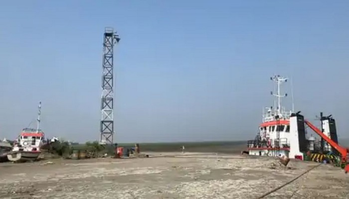 સૌરાષ્ટ્રના બંદરો પર 3 નંબરનું સિગ્નલ લગાવાયું, માછીમારોને દરિયો ન ખેડવા સુચના