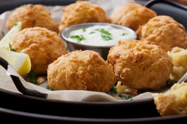 ભૂખ ઝડપથી સંતોષવા માટે ઝડપથી બનાવો થાઈ સ્ટીમ્ડ કોર્ન બોલ્સ, જાણો રેસીપી