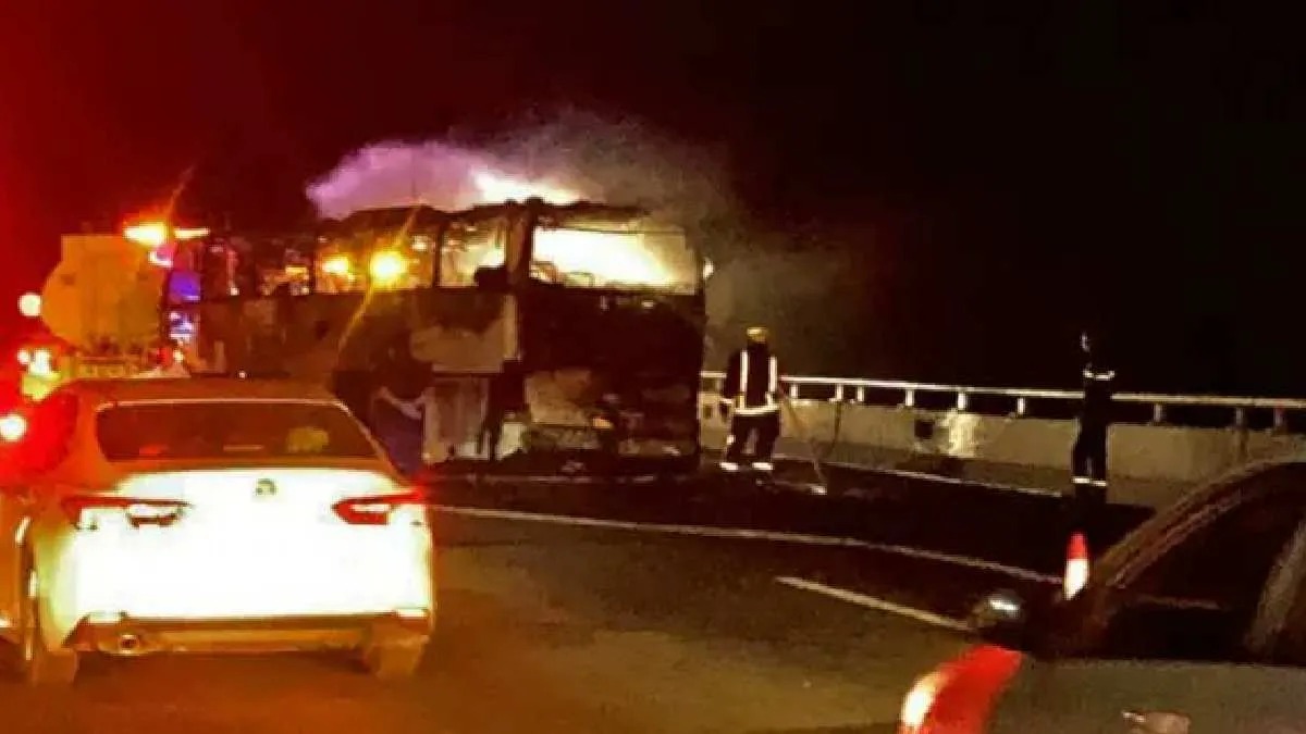 સાઉદી અરબઃ મક્કાથી મદીના જતા ભારતીય યાત્રીઓની બસમાં લાગી આગ, 42ના મોતની આશંકા