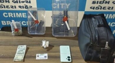 Baroda, revolver found in guest at st bud stand