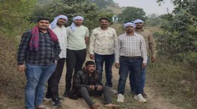 Bhachau, theft arrested