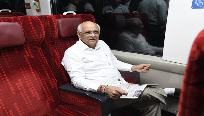 ચિંતન શિબિર માટે મુખ્યમંત્રી સહિત મંત્રીઓ, અધિકારીઓ ધરમપુર પહોચ્યા