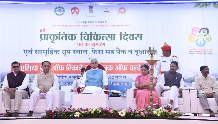 ગંભીર બીમારીઓથી બચવા રાસાયણિક ખેતી છોડીને પ્રાકૃતિક ખેતી અપનાવવી જરૂરીઃ રાજ્યપાલ