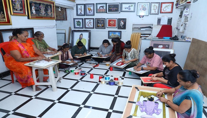 ગુજરાત સરકાર દ્વારા સ્વ-સહાય જૂથોને ફંડ તેમજ કેશ ક્રેડિટનું વિતરણ કરાયુ