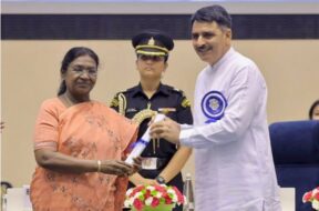 Shankar chaudhari banas dairy national award