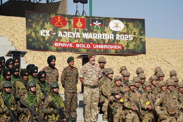 ભારત અને યુકેની સેનાએ રાજસ્થાનમાં અજેય વોરિયર યુદ્ધાભ્યાસ કર્યો