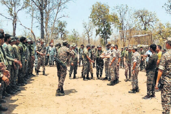 મણિપુરમાં સુરક્ષા દળો અને નક્સલવાદીઓ વચ્ચે એન્કાઉન્ટર, 4 નક્સલીઓ ઠાર