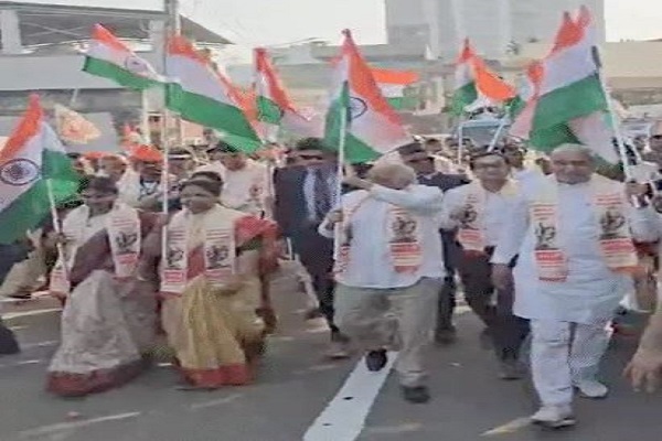 અમદાવાદમાં બોપલથી 3.5 કિમીની યુનિટી માર્ચમાં CM અને ભાજપના પ્રદેશ પ્રમુખ જોડાયા