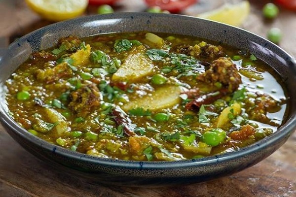 સંડે સ્પેશ્યલમાં બનાવો લખનૌ અને કાનપુરની પ્રખ્યાત વાનગી મટર નિમોના, જાણો રેસિપી