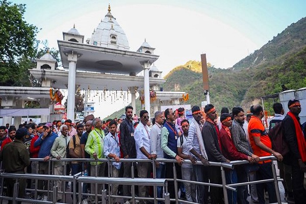 વૈષ્ણોદેવી યાત્રા અંગે CEOએ તમામ એજન્સીઓને સાબદા રહેવા કર્યા નિર્દેશ