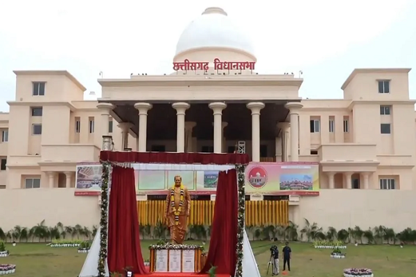 પીએમ મોદીએ છત્તીસગઢમાં નવા વિધાનસભા ભવનનું ઉદ્ઘાટન કર્યું