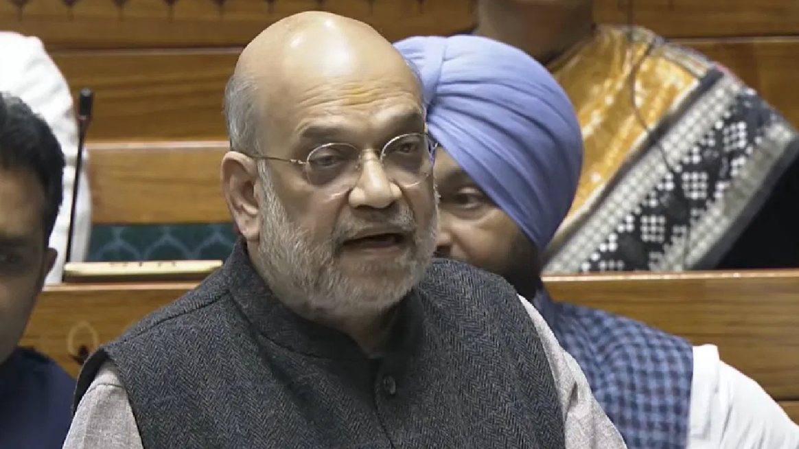 ઘૂસણખોરો દેશના વડાપ્રધાન નક્કી કરશે?: અમિત શાહના લોકસભામાં વિપક્ષ પર આકરા પ્રહાર