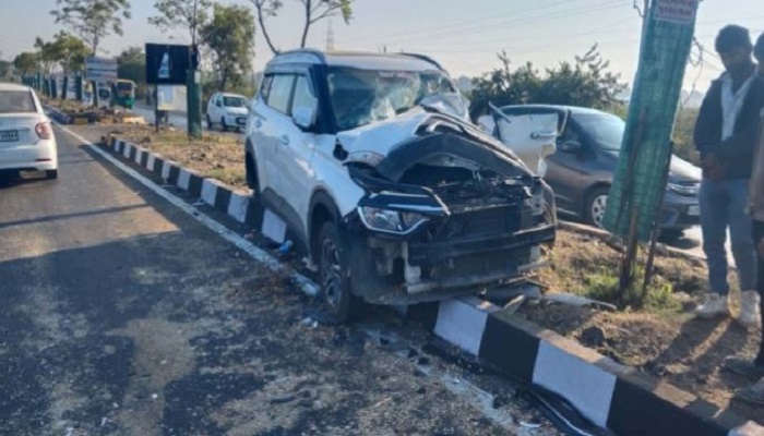 જસદણ-આટકોટ રોડ પર કાર-ટ્રેકટરના અકસ્માત બાદ ટ્રેકટરે પલટી ખાતાં જૈન સાધ્વીજીનું મોત