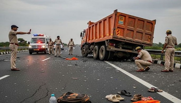 ગુજરાતમાં ગત રાતે હાઈવે પર જુદા જુદા 4 અકસ્માતના બનાવમાં 9નાં મોત