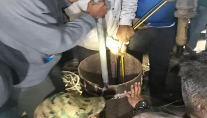 ભૂજ નજીક બોરવેલમાં પડેલા યુવકનો 9 કલાક બાદ મૃતદેહ બહાર કઢાયો