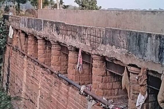 Bridge dila dilapidated, drangdhra