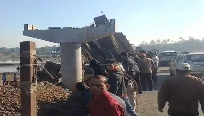 વલસાડમાં નિર્માણાધિન બ્રિજનું સ્ટ્રકચર તૂટી પડતા 5 શ્રમિકો ઘવાયા