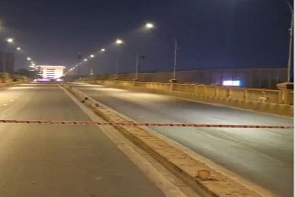 અમદાવાદના 16 બ્રિજ પર હાઈટ બેરિયર લગાવવાનો નિર્ણય કેમ સ્થગિત કરાયો ? જાણો