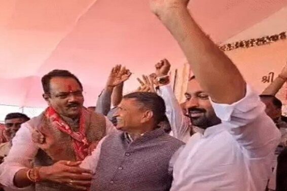 Khodal dham. honoring ministers