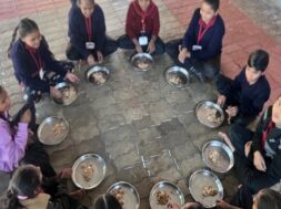 Midday meal scheme000