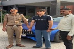 Surat, car stant, accused