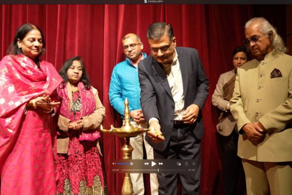 દિલ્હીમાં સરદાર પટેલના જીવન ઉપર લોહપુરુષ નાટકનું મંચન