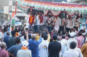 Congress threatens Gujarat Police and Officers during jan aakrosh yatra-2