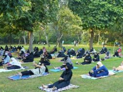 YOGA , MUSLIM WOMENS