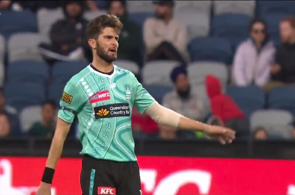 બિગ બેશ લીગમાં શાહીન આફ્રિદી હાઈ ફુલટોસ નાખવો પડ્યો ભારે પડ્યો, બોલીંગ અટકાવાઈ