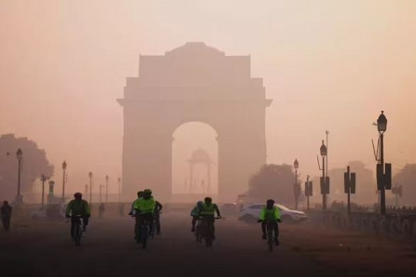 દિલ્હી-એનસીઆરના ઘણા વિસ્તારોમાં AQI 400 ને પાર, હજુ પરિસ્થિતિ વિકટ થશે