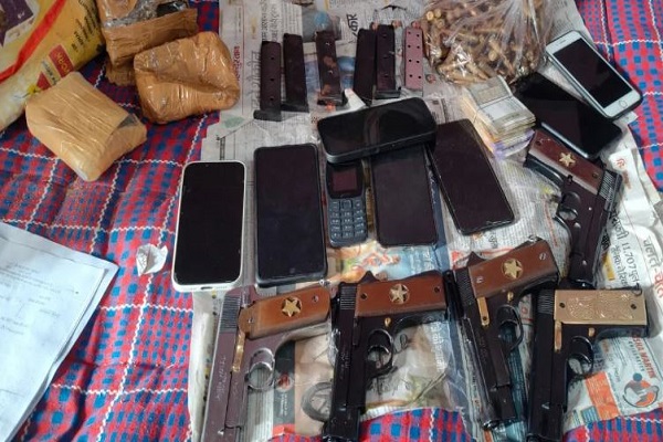 બિહારના નાલંદામાં STF અને પોલીસે હથિયારોની દાણચોરી કરતી ગેંગનો પર્દાફાશ કર્યો