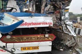 Accident, baroda highway