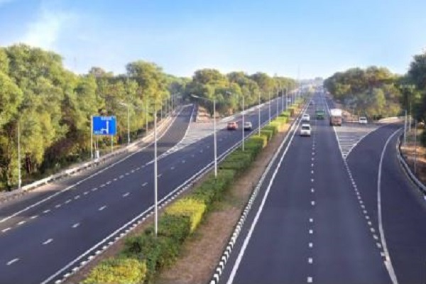 અમદાવાદ-વડોદરા એક્સપ્રેસ હાઈવે 8 લેનનો બનાવવા કેન્દ્રને દરખાસ્ત