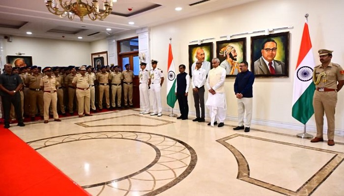 રાજ્યપાલ આચાર્ય દેવવ્રતજીએ મહારાષ્ટ્રના ઉપમુખ્યમંત્રી અજિત પવારને આપી શ્રદ્ધાંજલિ