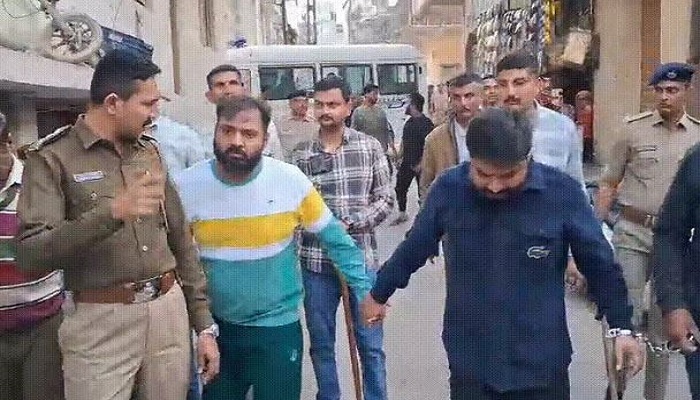 305 કરોડના સાયબર ફ્રોડમાં ભાજપના કોર્પોરેટર સહિત 4 શખસોને પોલીસે પાઠ ભણાવ્યા