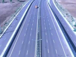 Six-lane greenfield access