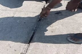 Suerat, road in broken