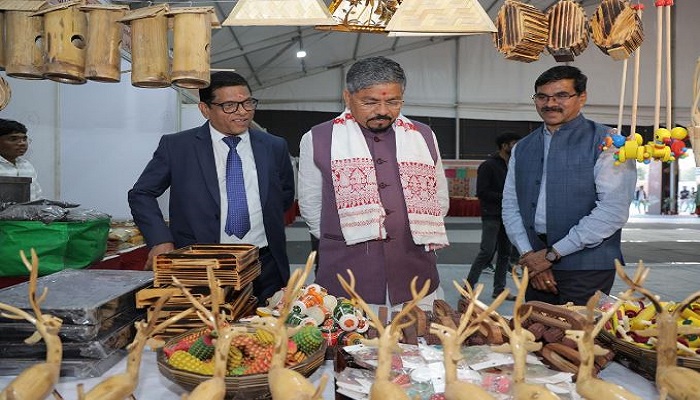 અમદાવાદમાં ‘આદિવાસી હસ્તકલા કૃતિ, આહાર, વનૌષધિય વેચાણ-પ્રદર્શનનો પ્રારંભ