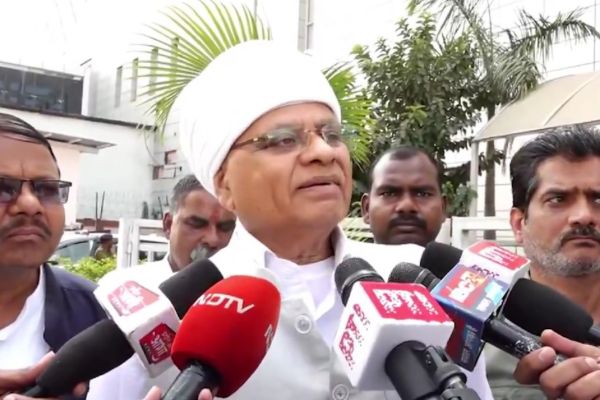 VIDEO: કોંગ્રેસના ધારાસભ્યનો બફાટઃ બળાત્કારીઓનો બચાવ કરવા આપ્યા ઘૃણાસ્પદ તર્ક, જાણો શું કહ્યું?