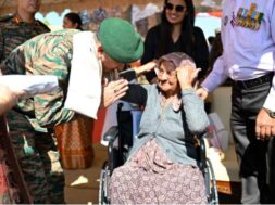 Indian Army organizes reunion ceremony with retired army personnel, officers and families in Bhuj