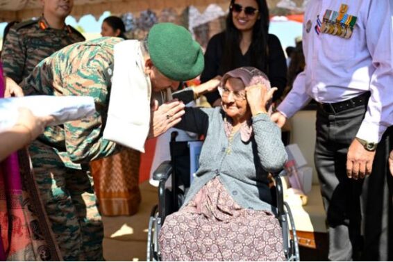 Indian Army organizes reunion ceremony with retired army personnel, officers and families in Bhuj